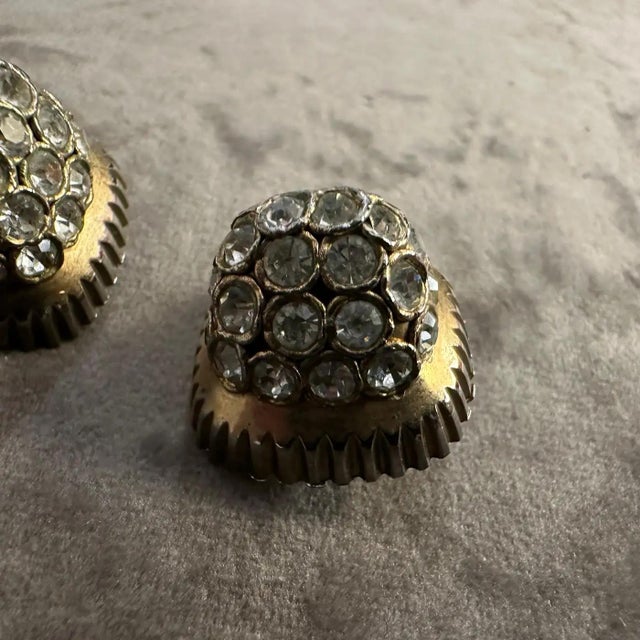 1950s 1950s Costume Jewelry Gilt Metal and Crystals Italian Toppe Clip on Earrings For Sale - Image 5 of 7