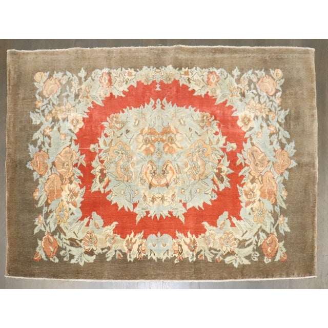 a 2nd quarter of the 20th Century Floral Motif Turkish Sivas Rug Details rug no. j4667 size 3' 4" x 4' 9" (102 x 145 cm)