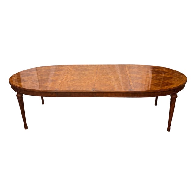 Vintage Drexel Heritage Laurette Collection French Provincial Style Mahogany Parquet Extension Dining Table For Sale