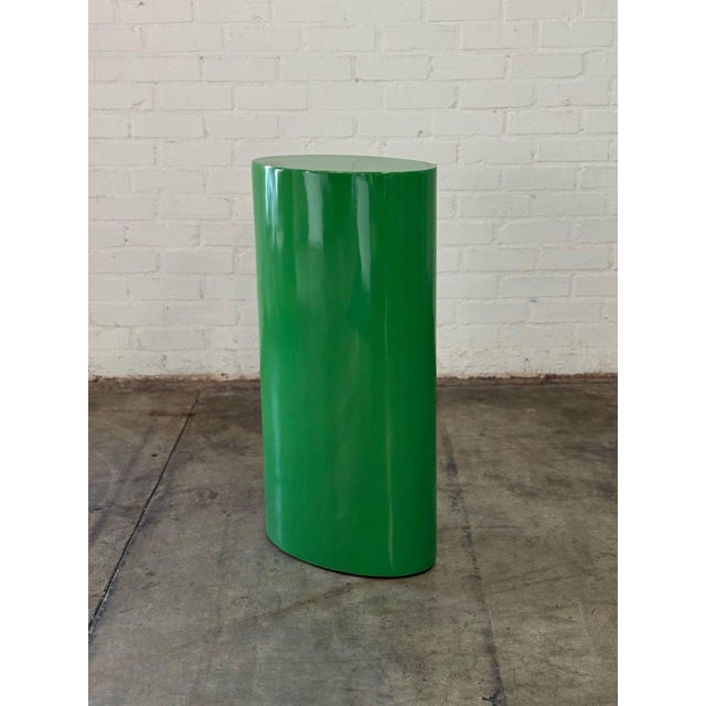1990s Vintage Oval Pedestal Lacquered in Bottega Green For Sale - Image 5 of 5