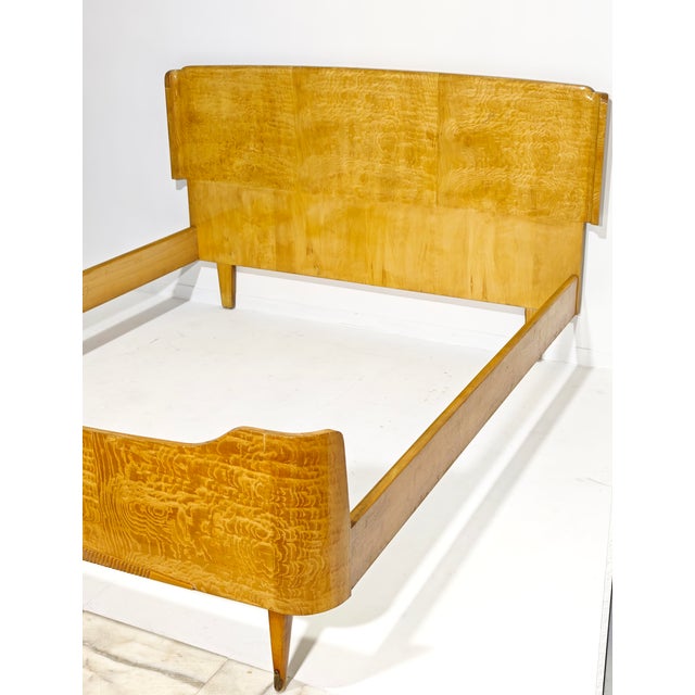 Wood Mid-Century Modern Italian Wood and Brass Double Bed, 1960s For Sale - Image 7 of 11