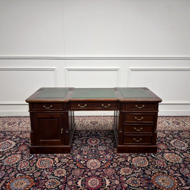 Classic English Desk Green Leather Inlay For Sale - Image 4 of 18
