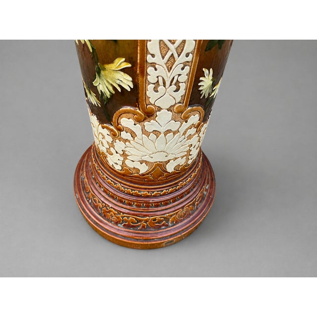 1913 English Cream Porcelain Floral Pedestal For Sale - Image 4 of 12