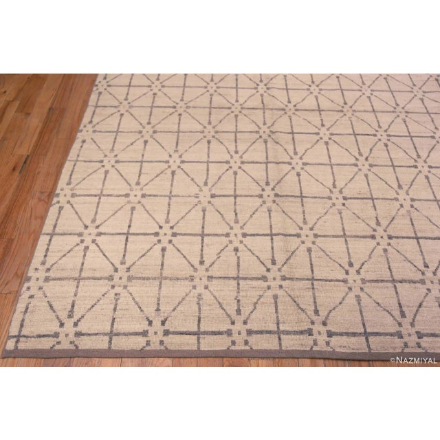 Nazmiyal Collection Diamond Design Modern Area Rug For Sale - Image 4 of 8
