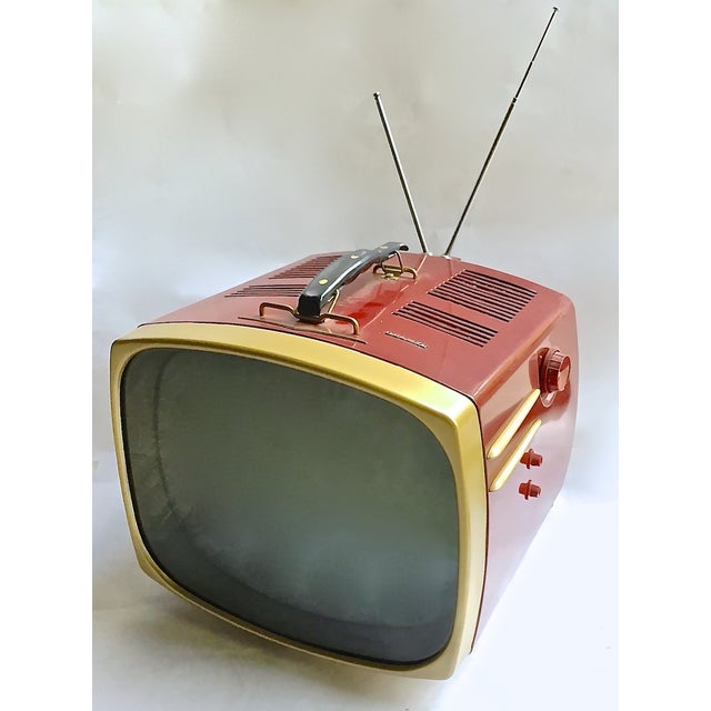 MidCentury Modern RCA Victor DeLuxe Portable TV Chairish