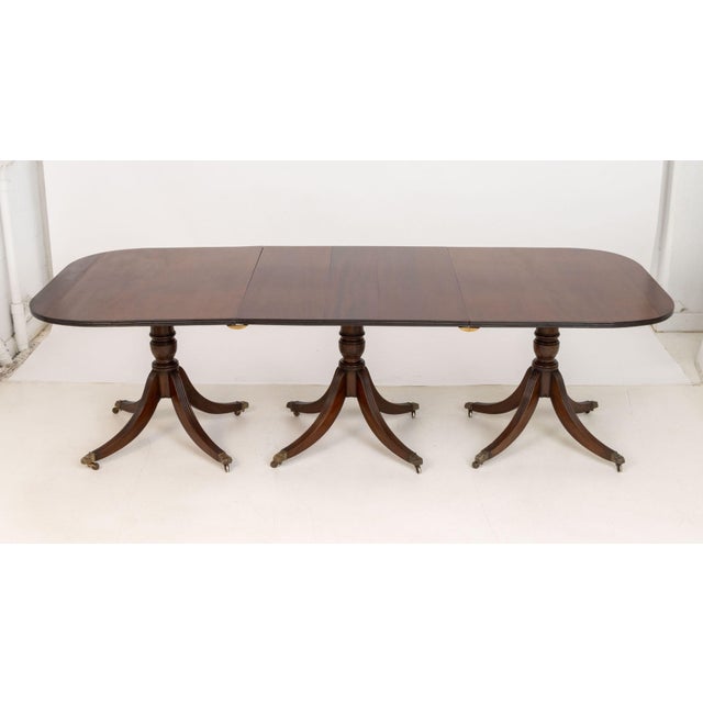 Mid 20th Century Regency Style Mahogany Extending Dining Table For Sale - Image 5 of 18
