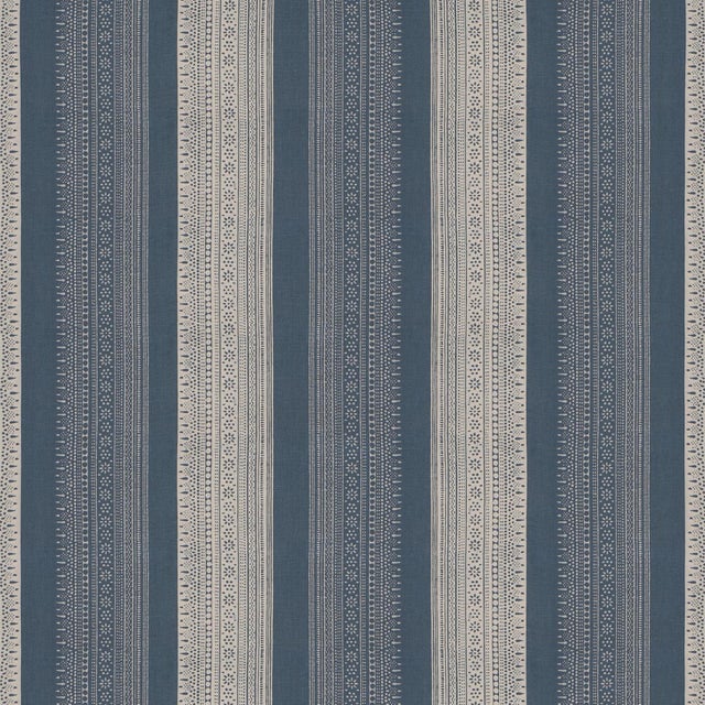 Inspired by traditional Indian block motifs and block-printed by hand on a 100% linen ground, Calista Block Print is a...