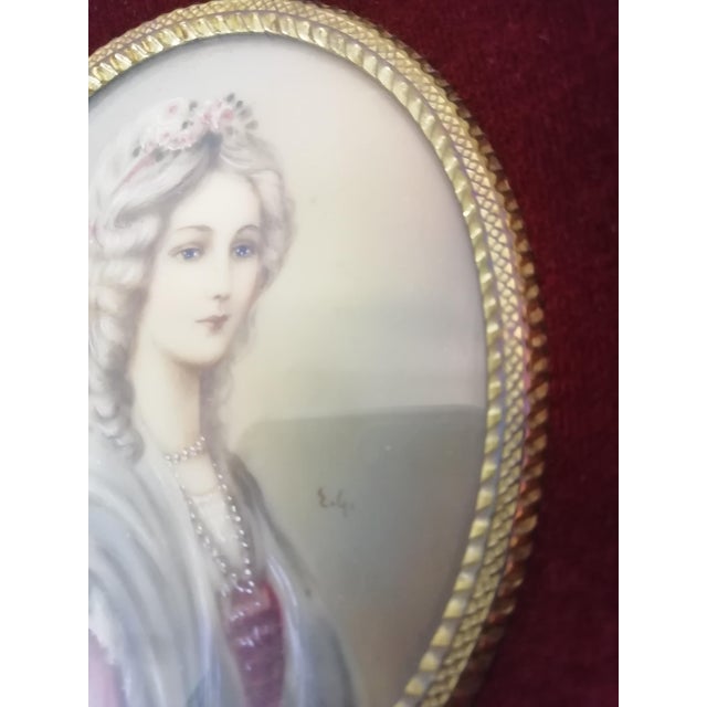 Burgundy Red Velvet and Curved Glass Frames, 1940s, Set of 2 For Sale - Image 4 of 9