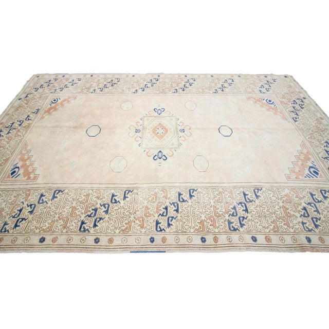 Contemporary 1960s Vintage Washed Out Turkish Milas Rug- 7′ × 10′5″ For Sale - Image 3 of 7
