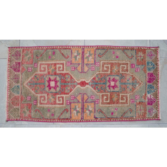 1970s Hand Knotted Door Mat, Entryway Rug, Bath Mat, Kitchen Decor, Small Rug, Turkish Rug - 1′6″ × 2′11″ For Sale - Image 13 of 13