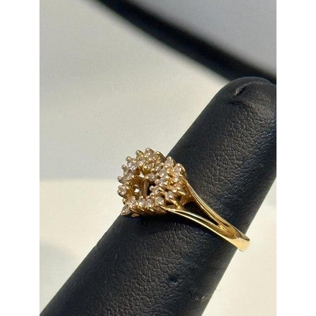 2010s Heart Shape Gold & Diamond Cocktail 14 Karat Gold Ring For Sale - Image 5 of 18