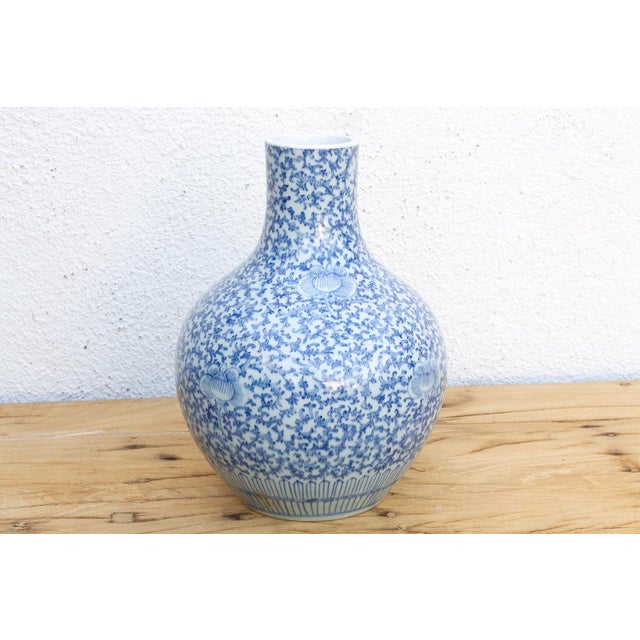 Early 20th Century Early 20th Century Blue & White Qinghua Floral Vase For Sale - Image 5 of 9