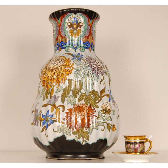 Art Deco Vase Gouda Polychrome Pottery with floral decor Material: Earthenware, Pottery Style: Art Deco, vintage, Mid...