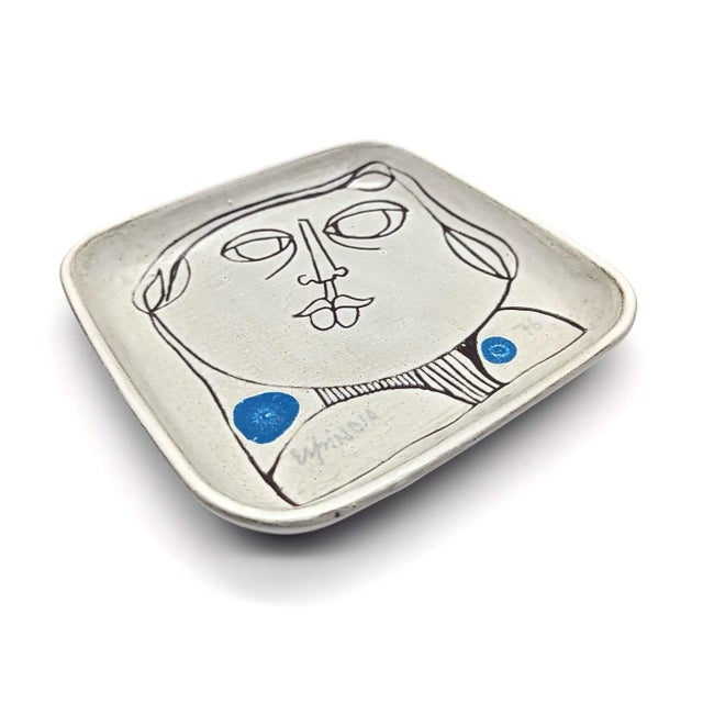 Off-white 1970s Susana Espinosa Glazed Pottery Plate For Sale - Image 8 of 12