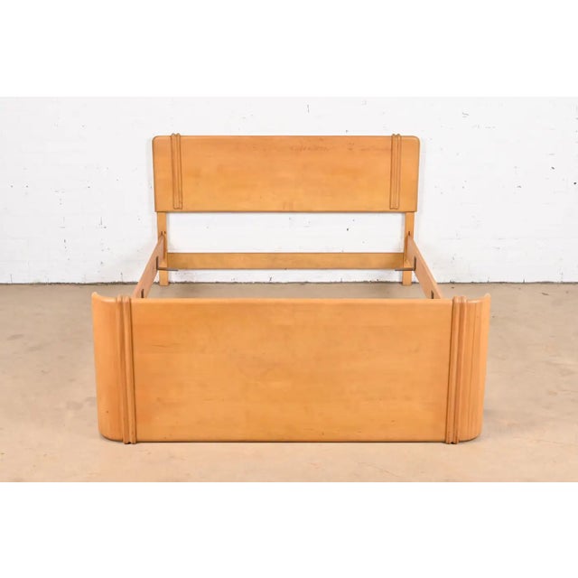 Vintage Heywood Wakefield Airflow Style King Headboard Footboard Bed Frame Wheat Mid Century Modern Art Deco Style For Sale - Image 17 of 18