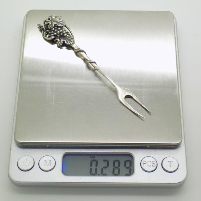 Vintage Italian Handmade Genuine Silver Cocktail Fork with Grape by Raspini Gioielli, 1990s For Sale - Image 10 of 12