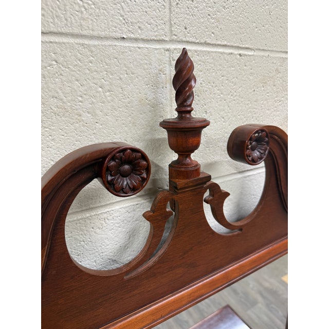 Vintage Thomasville Mahogany Vanity Dressing Table With Mirror For Sale - Image 12 of 18