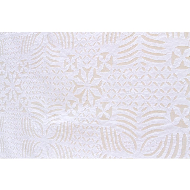 1990s Morning Glory Handmade White Applique Bedcover For Sale - Image 5 of 7