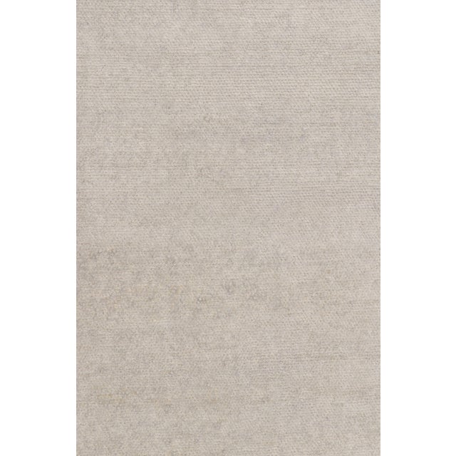 Rug & Kilim’s Oversized Contemporary Textural Solid Rug in Ivory Tones-11x19 For Sale In New York - Image 6 of 8
