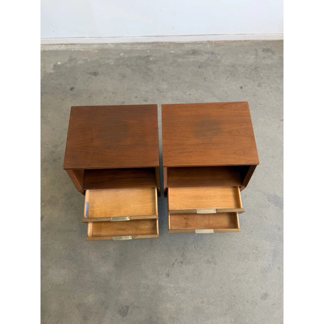 Wood Vintage Broyhill Nightstands Pair For Sale - Image 7 of 15