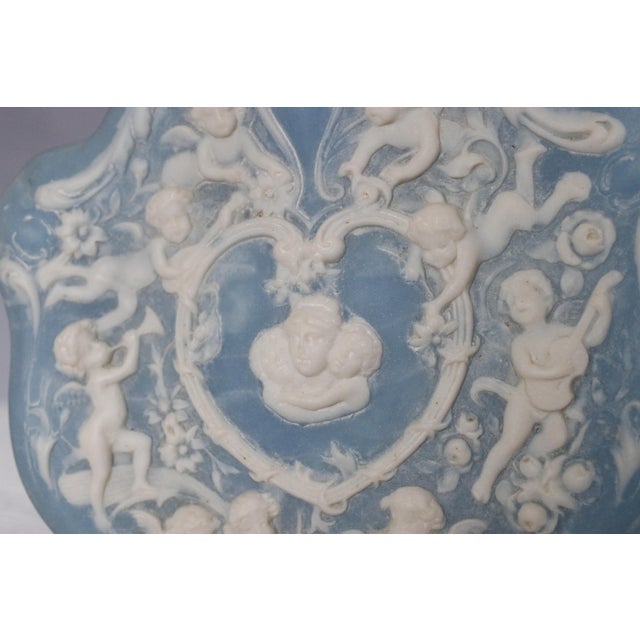 Wedgwood Italian Neoclassical Cherubs Carved Blue White Alabaster Stone Box For Sale - Image 4 of 12