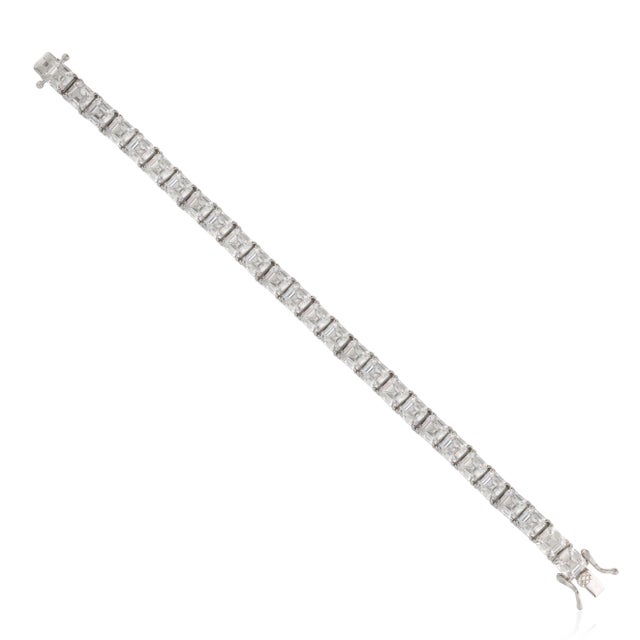 Contemporary Sparkling Asscher Cut 6x6mm Cubic Zirconia Tennis Bracelet Set in 925 Solid Silver For Sale - Image 3 of 10