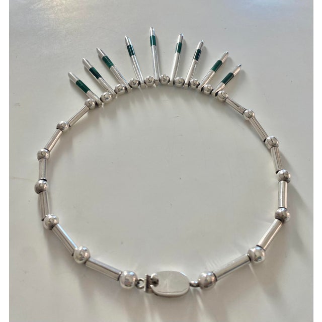 Taxco Sterling Silver + Malachite Modernist Necklace, Mexico 1970s For Sale - Image 11 of 13