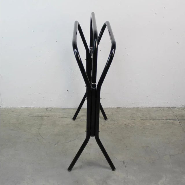 Art Deco Towel Rack, 1940s, in Very Good conditions. Designed 1920 to 1949