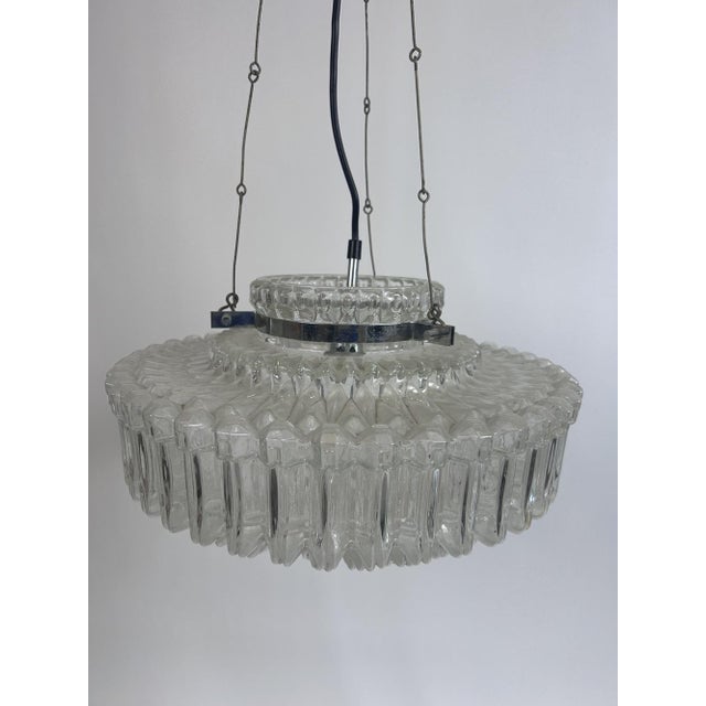 Mid-Century Modern Murano Glass Chandelier, Italy, 1960s, in Flawless conditions. Designed 1960 to 1969 European Plug (up...