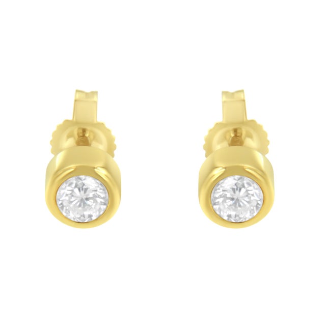 Contemporary 10K Yellow Gold 0.30 Cttw Round Brilliant-Cut Near Colorless Diamond Bezel-Set Stud Earrings (H-I Color, I1-I2 Clarity) For Sale - Image 3 of 6