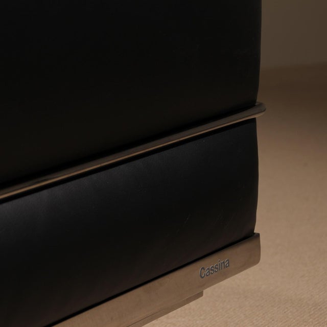 Early 21st Century LC2 3-Seater Sofa by Le Corbusier, P. Jeanneret, C. Perriand for Cassina, Italy, 1928 For Sale - Image 5 of 10