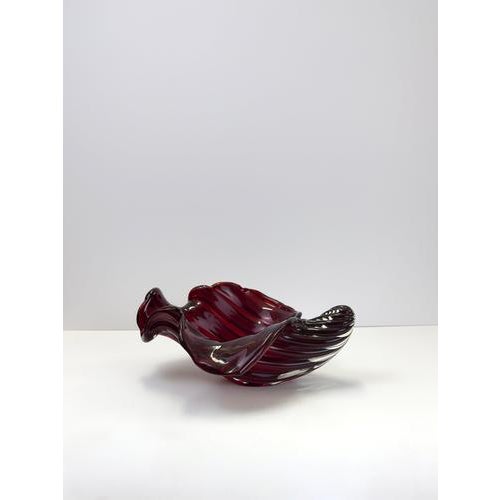 Large Red Sommerso Murano Glass Shell Bowl attributed to Alfredo Barbini, 1960s For Sale - Image 3 of 12