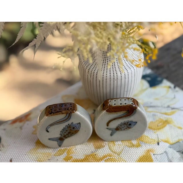Folk Art 1960s Tonala Folk Art Ceramic Salt & Pepper Shakers For Sale - Image 3 of 8