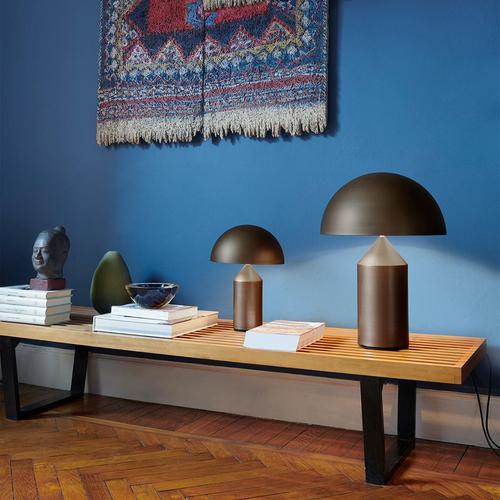 Atollo Table Lamp in Metal and Satin Bronze by Vico Magistretti for Oluce For Sale - Image 3 of 5