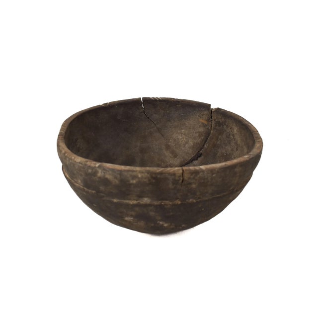 African Early 20th Century Nupe Wood Bowl Nigeria For Sale - Image 3 of 6