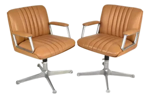 Pair of Italian Leather Office Chairs by Osvaldo Borsani, 1960s