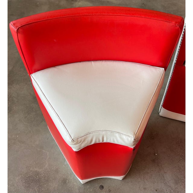 Set of Vintage Round table with Six Chairs in Red and White Leather For Sale - Image 14 of 18