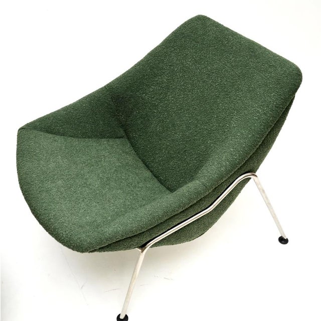 Green Set of Vintage Oyster Armchair and Ottoman from Artifort, 1980s, Set of 2 For Sale - Image 8 of 10