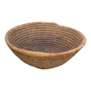Vintage Coiled Harvest Bowl W/Mud Sealed Base For Sale