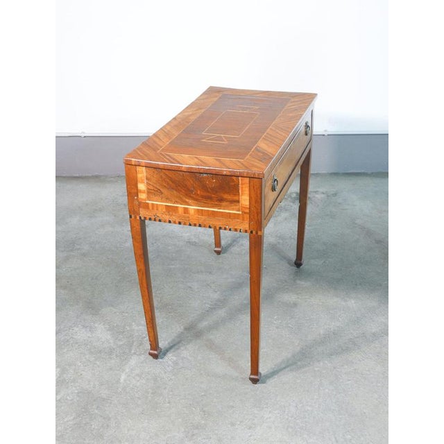 Brown Louis XV Desk in Inlaid Walnut. 1700 For Sale - Image 8 of 18
