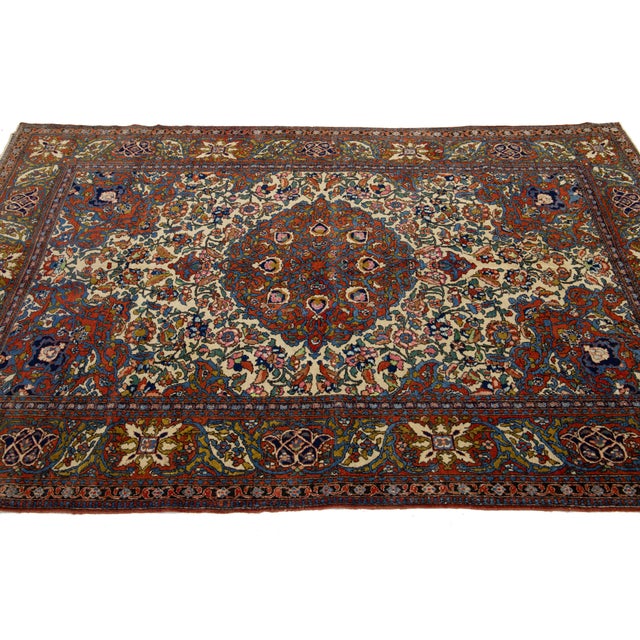 Antique Kerman Persian Beige Wool Rug With a Rosette Design For Sale In New York - Image 6 of 6