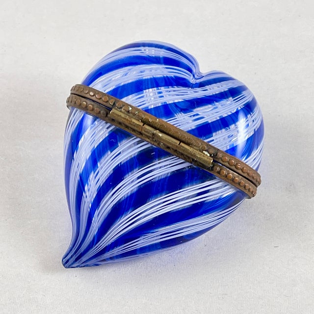 Glass Murano Venetian Glass Latticino Heart Shaped Trinket Box For Sale - Image 7 of 7