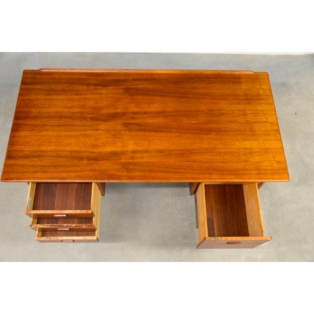 1960s Refinished Modern Walnut Floating Desk by Goran Strand for Lelangs Møbelfabrik For Sale In Boston - Image 6 of 12