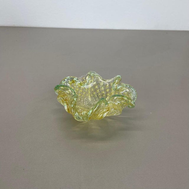Murano Glass Flakes Bowl or Ashtray attributed to Barovier & Toso, Italy, 1970s For Sale - Image 3 of 17