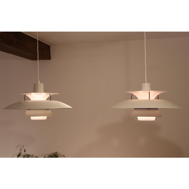 Mid-Century Modern PH5 Pendant Lamps by Poul Henningsen for Louis Poulsen, 1960s, Set of 2 For Sale - Image 3 of 6