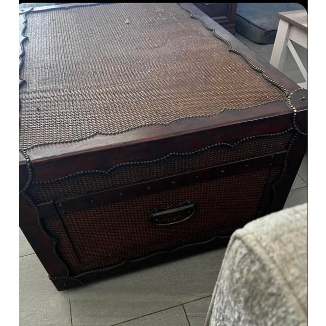 1980s Vintage Ralph Lauren Rattan and Leather Storage Trunk Coffee Table For Sale - Image 5 of 5