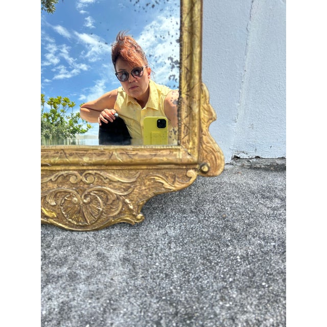 Late 18th Century Antique Georgian Carved and Gilt Neo Classic Wall Mirror. For Sale - Image 5 of 6