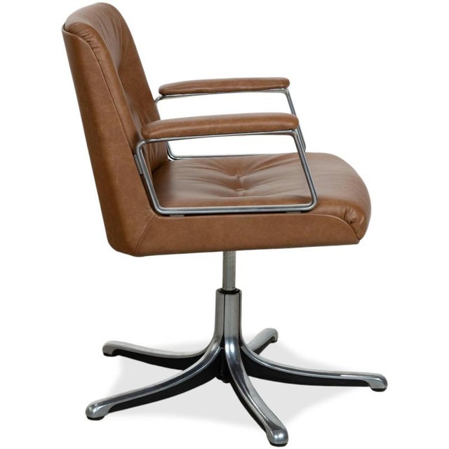 P126 Chairs in Brown Leather by Osvaldo Borsani, Set of 4 For Sale - Image 11 of 15