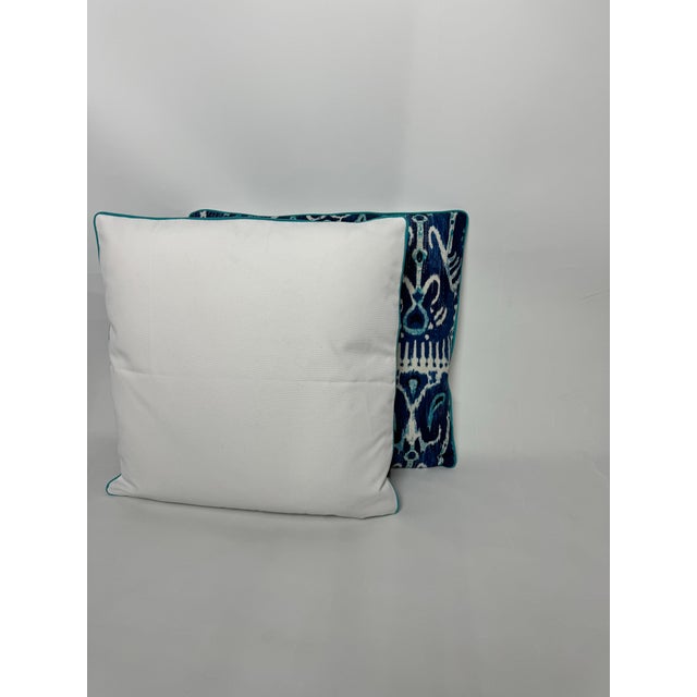 2020s Duralee Cerva in Navy Pillows - Pair For Sale - Image 5 of 12