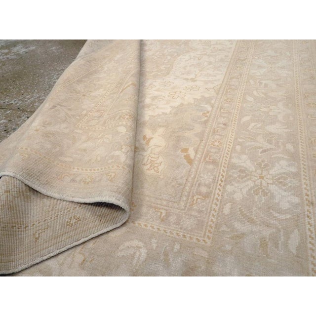 Ivory Galerie Shabab Collection Mid-20th Century Handmade Turkish Sivas Accent Rug For Sale - Image 8 of 8